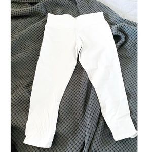 Cropped Athletic Lululemon Leggings